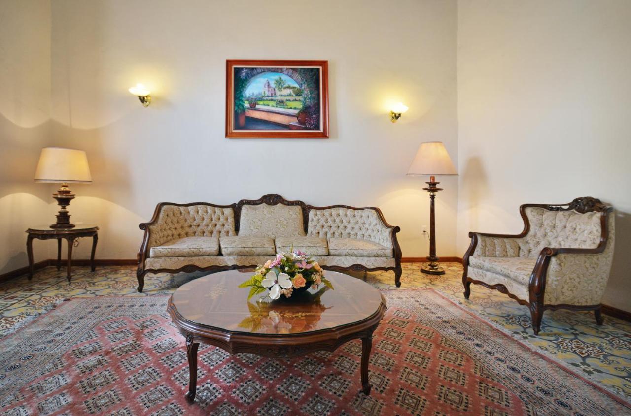 Hotel Senorial Керетаро Экстерьер фото